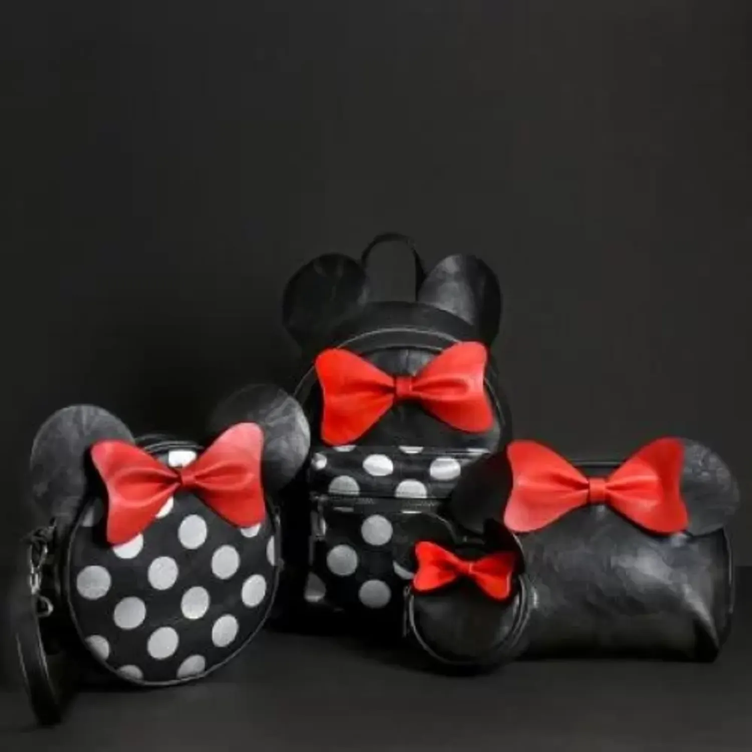 Gentuta Minnie Mouse Neagra Cu Funda Rosie fotografia produsului View 4 L