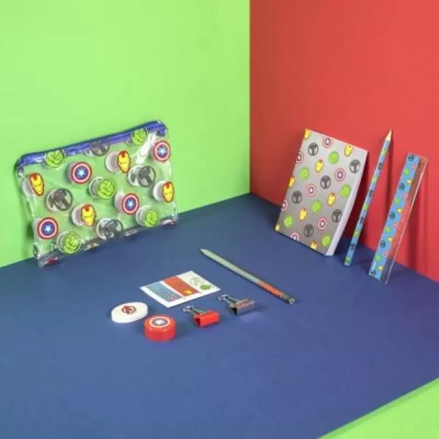 Set de papetarie Avengers Marvel, Cerda, 12 Piese, 22 x 14 cm, Multicolor fotografia produsului View 6 L