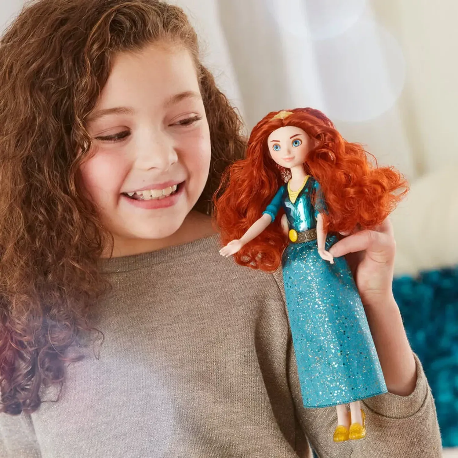 Papusa Disney Royal Shimmer Brave Merida 30cm fotografia produsului View 4 L