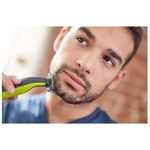 Aparat hibrid de barbierit si tuns barba Philips OneBlade QP2520/30, 3 piepteni, 1 rezerva, Acumulatori (Negru/Verde) fotografia produsului View 3 S