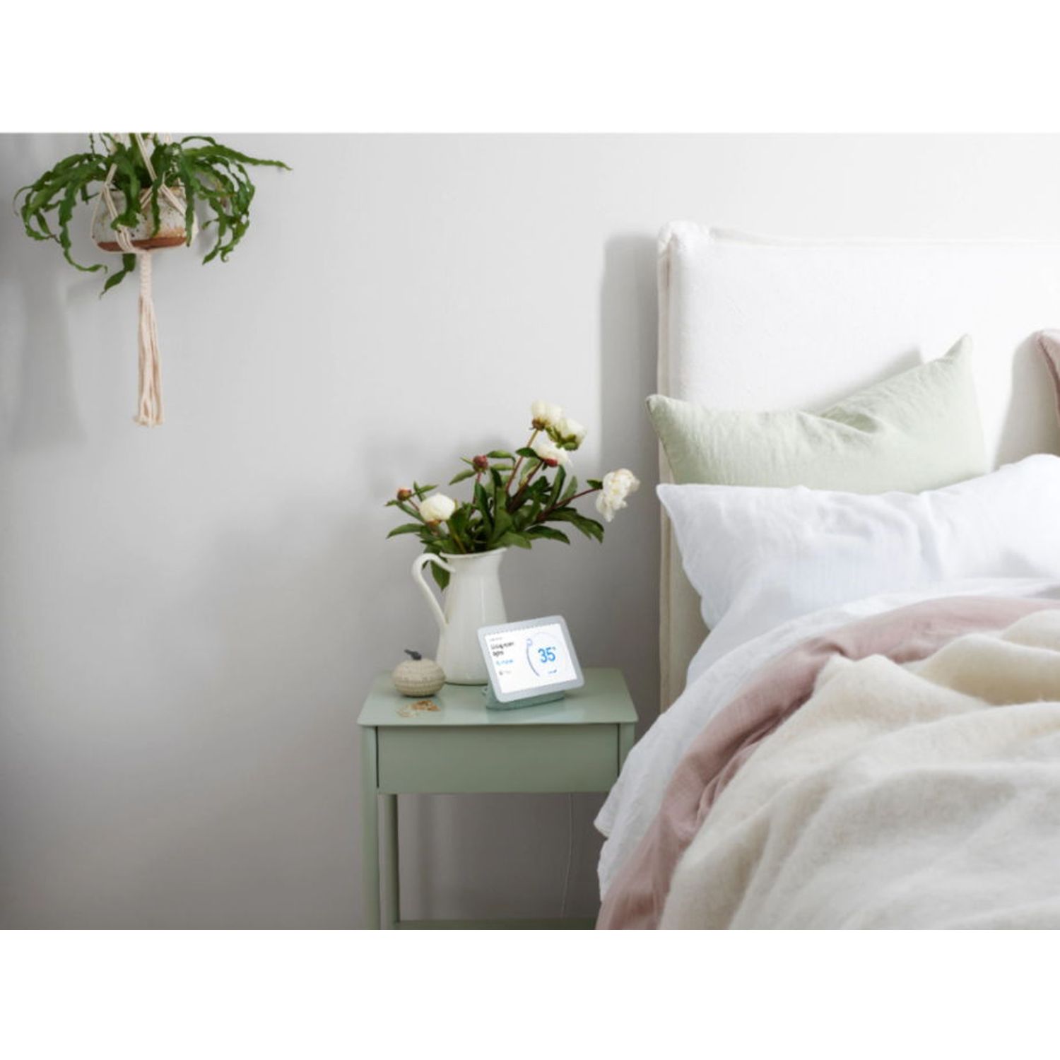 Boxa inteligenta Google Nest Hub 2, ecran 7", Bluetooth, WiFi, Control vocal, Asistenta vocala (Alb) fotografia produsului View 7 L