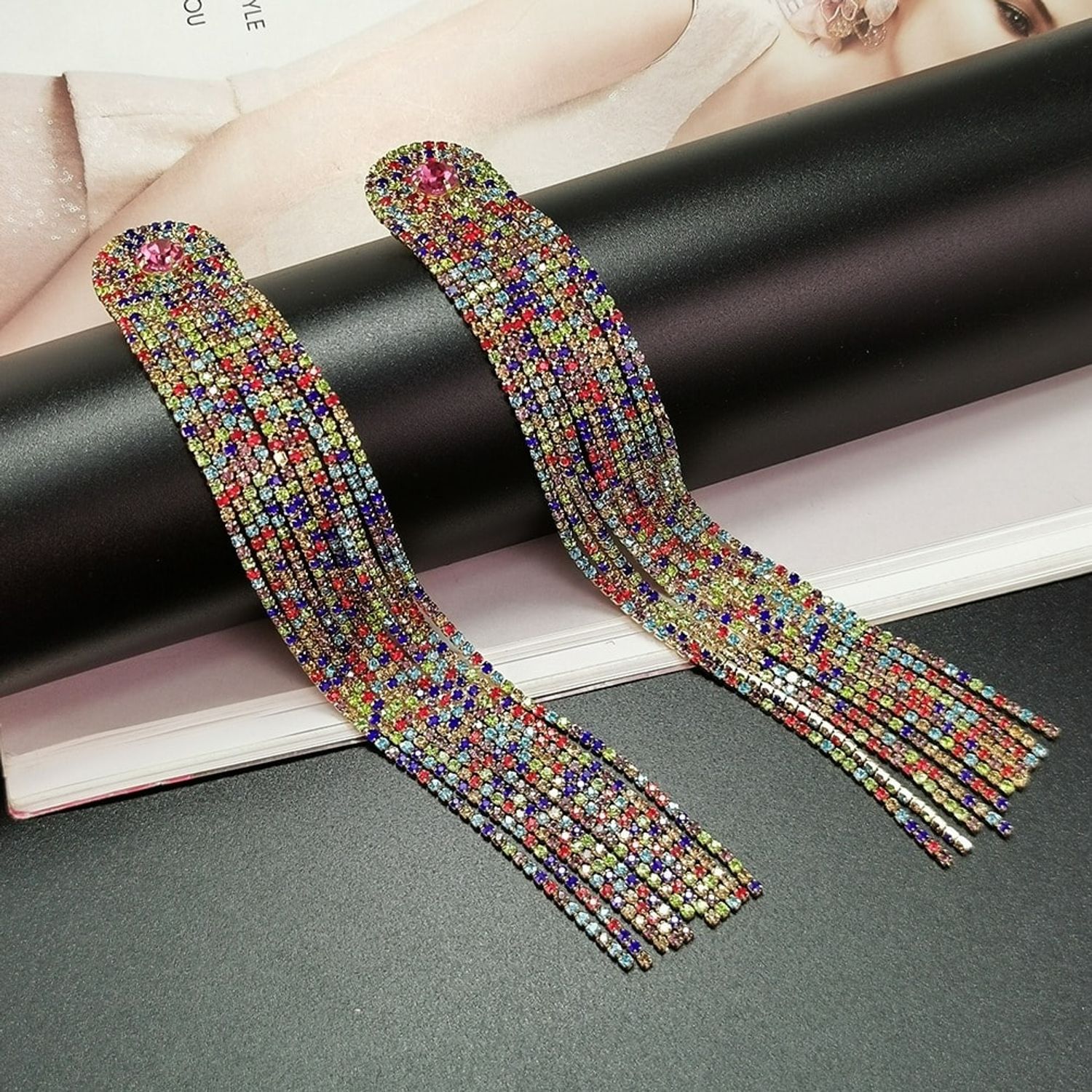 Cercei aurii, lungi, cu pietre multicolore, Rickarda C6 fotografia produsului View 3 L