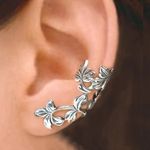 Cercei ear cuff, argintii, cu frunzulite, Thordis C19 fotografia produsului