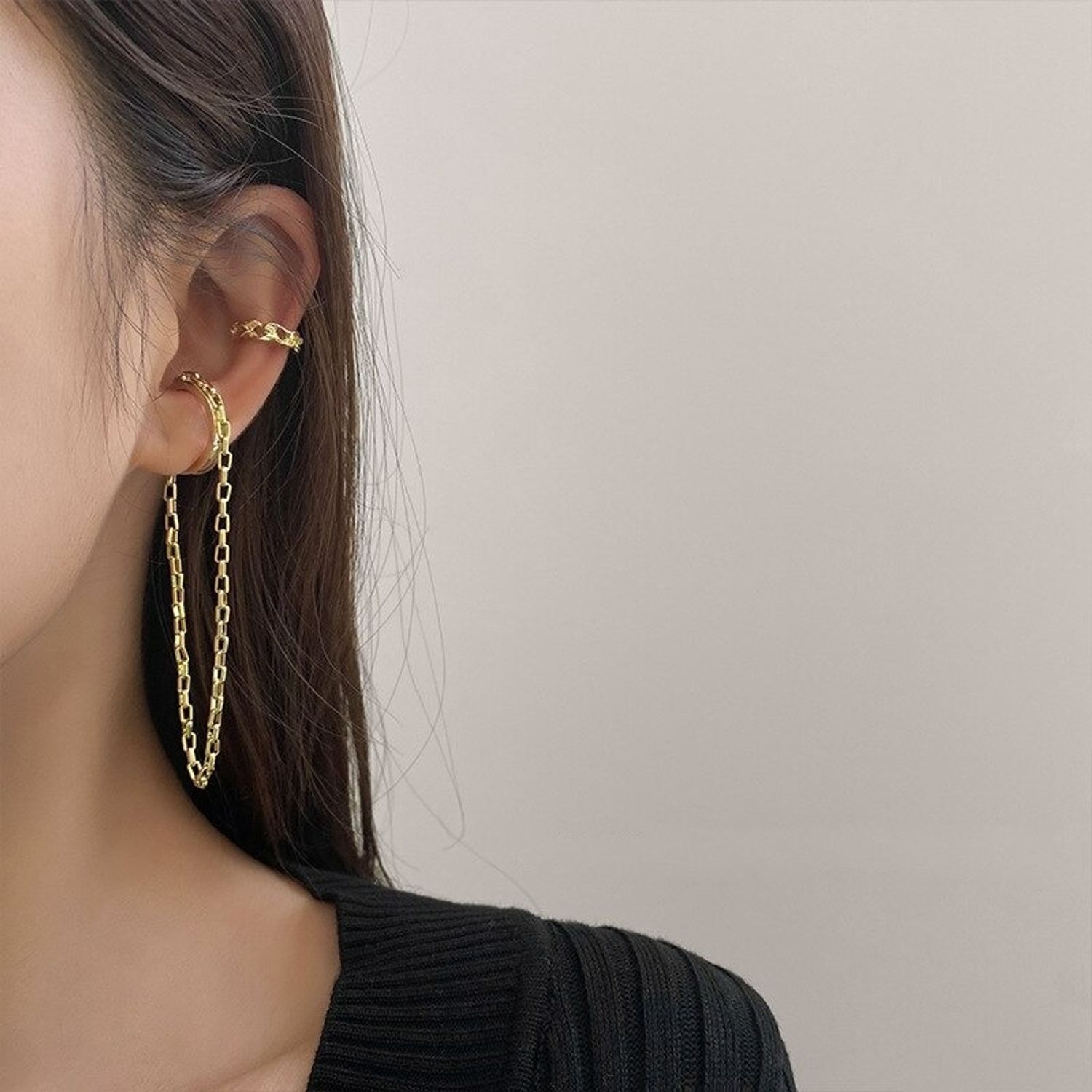 Cercei ear cuff, aurii, cu lant, Augustha C17 fotografia produsului
