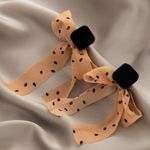 Cercei bej, forma de funda, cu buline, Lora C27 fotografia produsului View 3 S