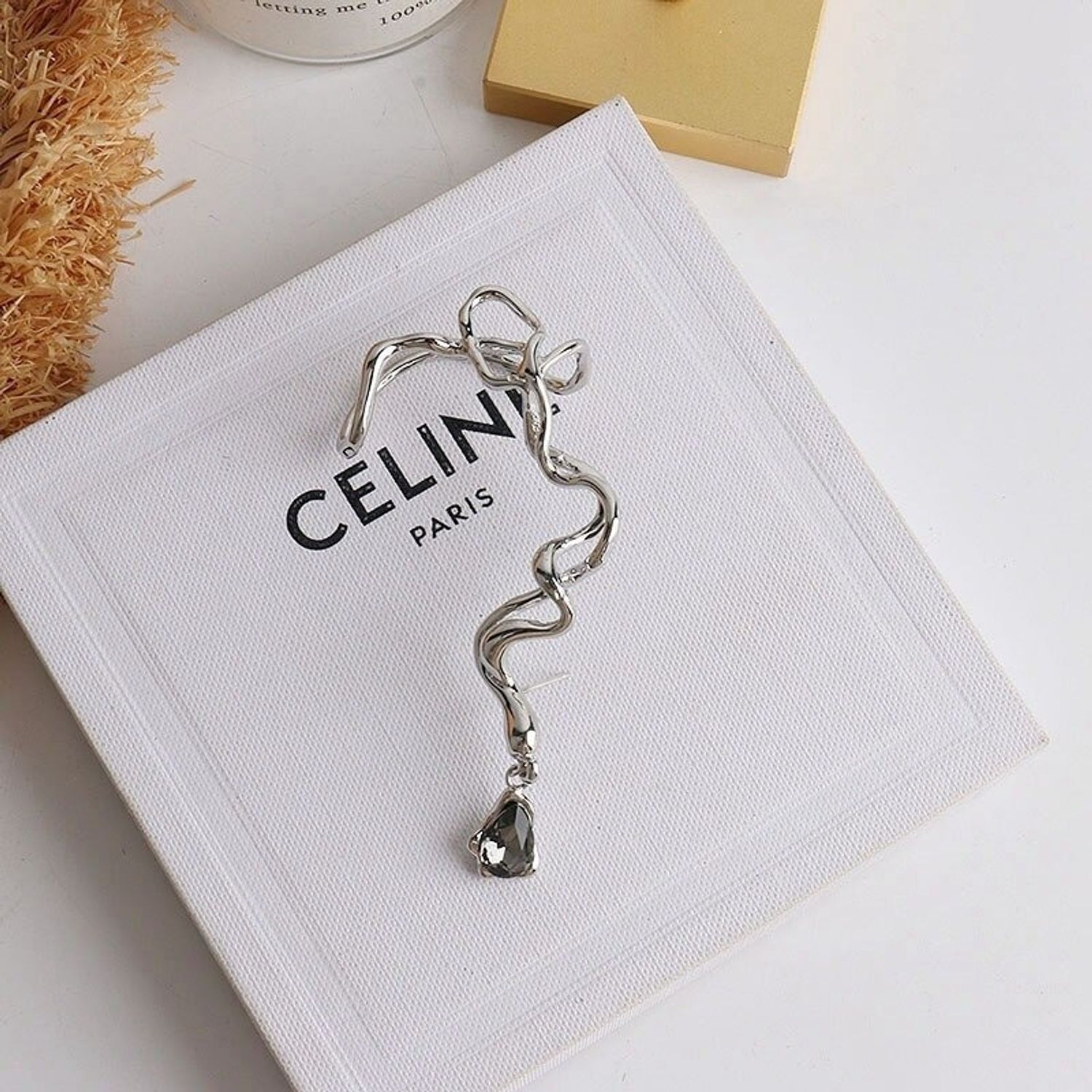 Cercel ear cuff, argintiu, forma neregulata, Florida C3 fotografia produsului View 2 L
