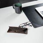 Etui/toc ochelari din piele naturala maro/vintage, Unika fotografia produsului View 3 S