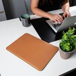 Husa laptop pentru MacBook PRO 13 inch, UNIKA, bej/verde fotografia produsului View 2 S