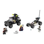 LEGO Marvel Super Heroes - Confruntarea dintre Razbunatori si Hydra (76030), 220 piese fotografia produsului View 2 S
