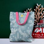 Geanta Handmade Tote Liner cu Captuseala, Ninsoare de Iarna asezata in Copaci, Multicolor, 45x37 cm fotografia produsului View 2 S