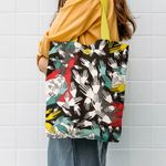 Geanta Handmade Tote Liner cu Captuseala, Pattern cu Palme si Atingeri, Multicolor, 45x37 cm fotografia produsului View 5 S