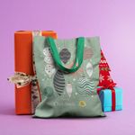 Geanta Handmade Tote Basic, Merry Christmas Globuri in Bradul de Craciun, Multicolor, 43x37 cm fotografia produsului View 5 S