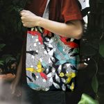 Geanta Handmade Tote Liner cu Captuseala, Maini Mistice, Multicolor, 45x37 cm fotografia produsului View 4 S