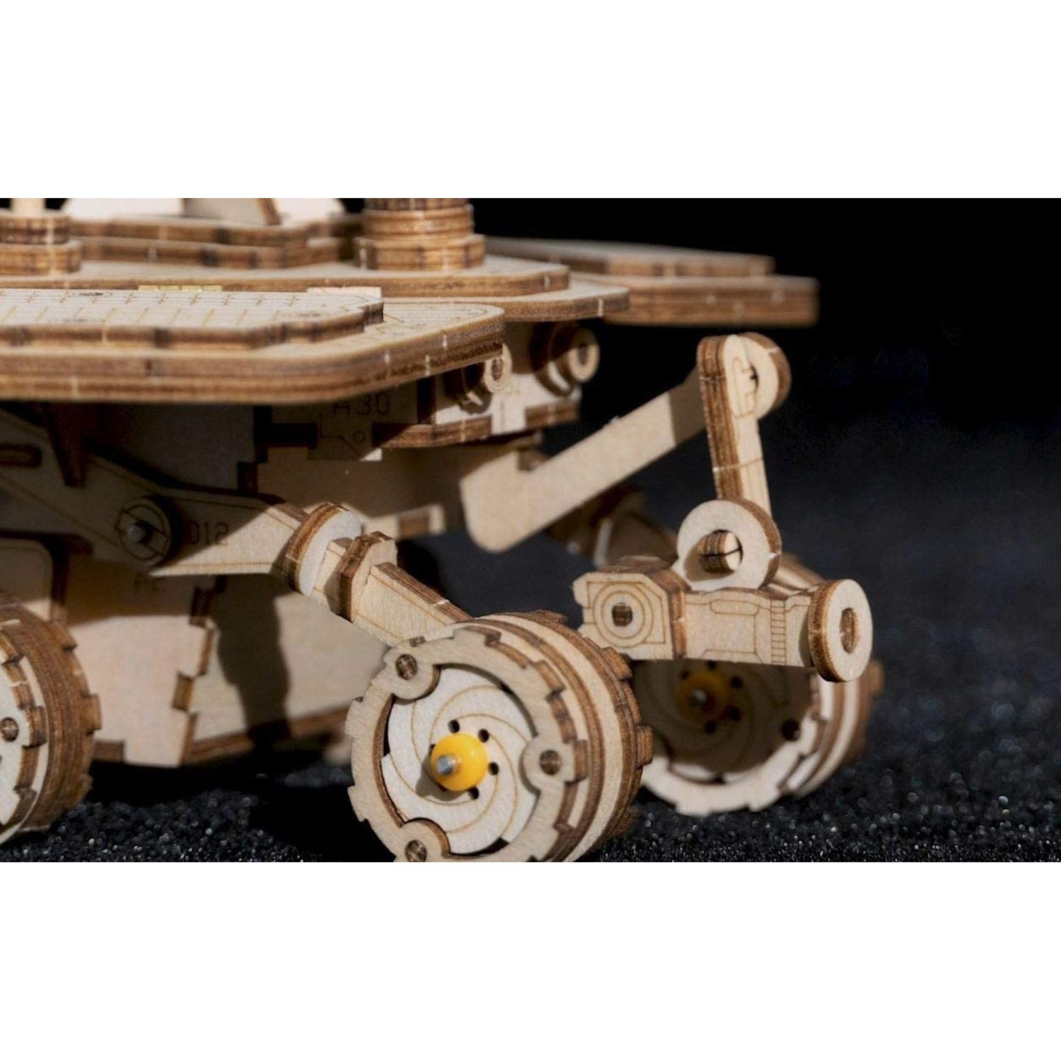 Puzzle 3D spatial, cu baterie solara, Vagabond Rover, Lemn, 153 piese fotografia produsului View 3 L