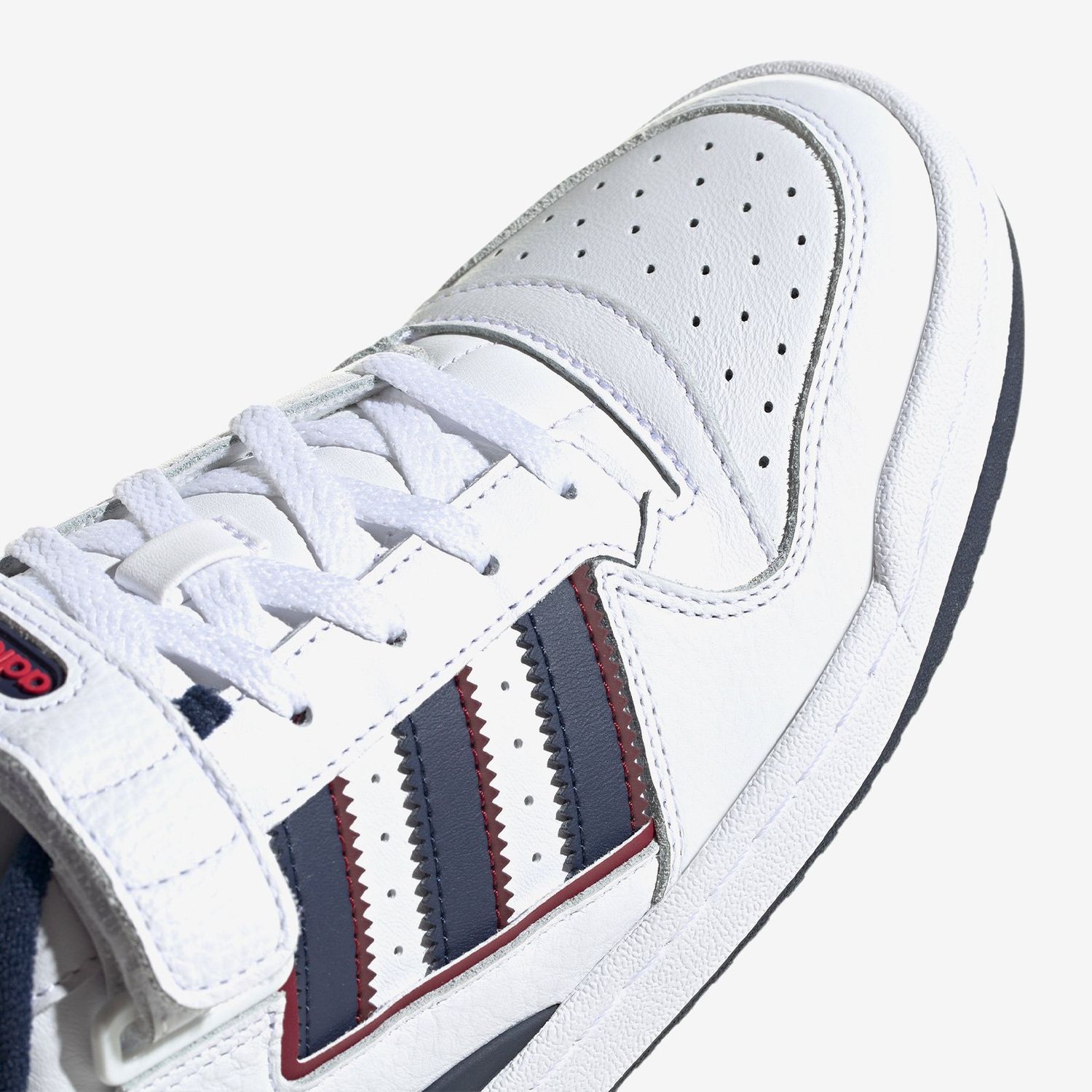 Pantofi Sport Adidas, Forum Low, GV6734, Barbati, 42 2/3, Alb fotografia produsului View 2 L