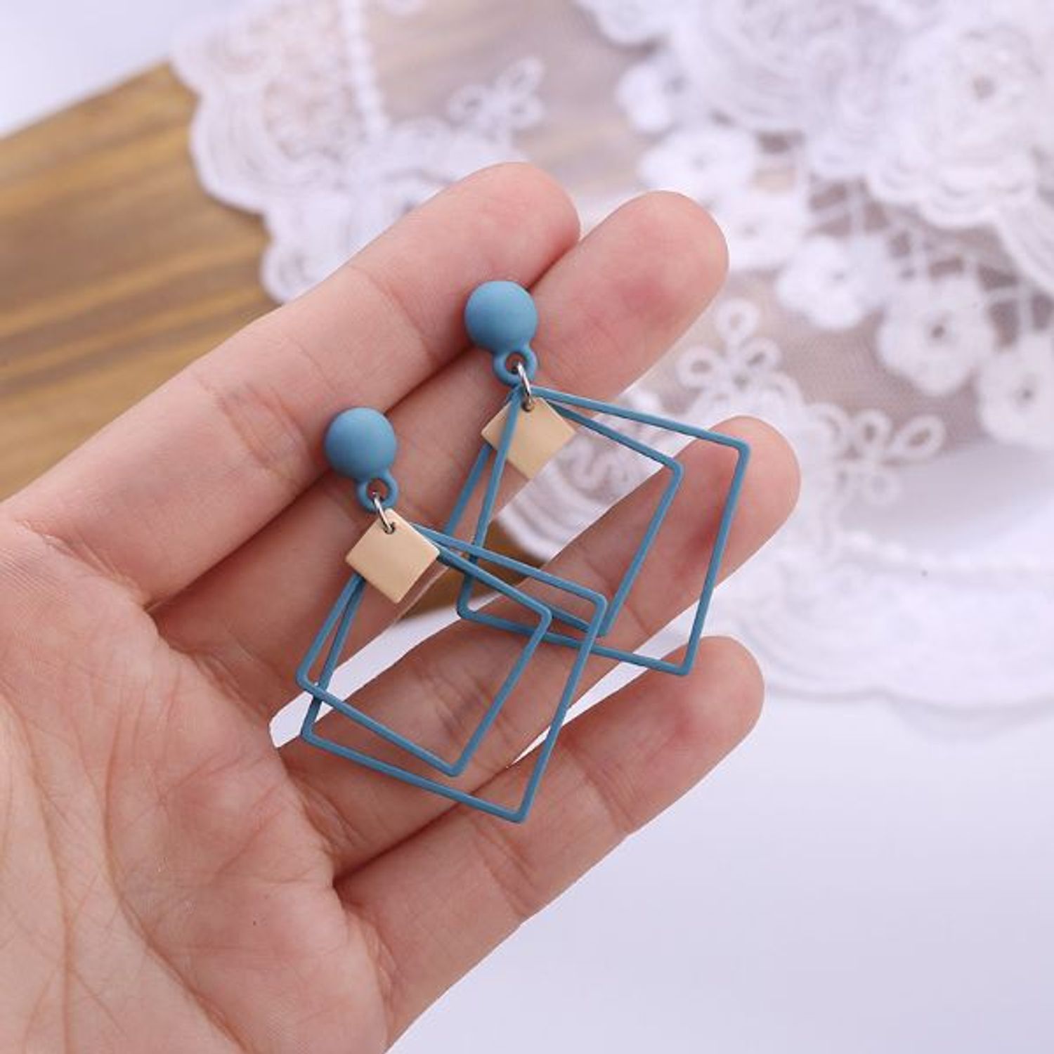 Cercei cu forme geometrice, forma patrat, Albastru cu Auriu fotografia produsului View 2 L