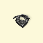 Batic bumbac, imprimeu floral, 70 x 70 cm Negru fotografia produsului View 3 S
