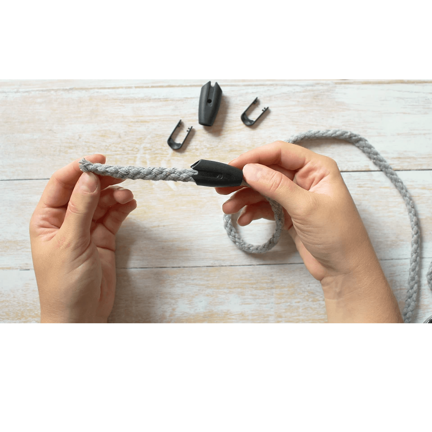 Clema plastic pentru lesa, diametru 10 mm Negru fotografia produsului View 4 L