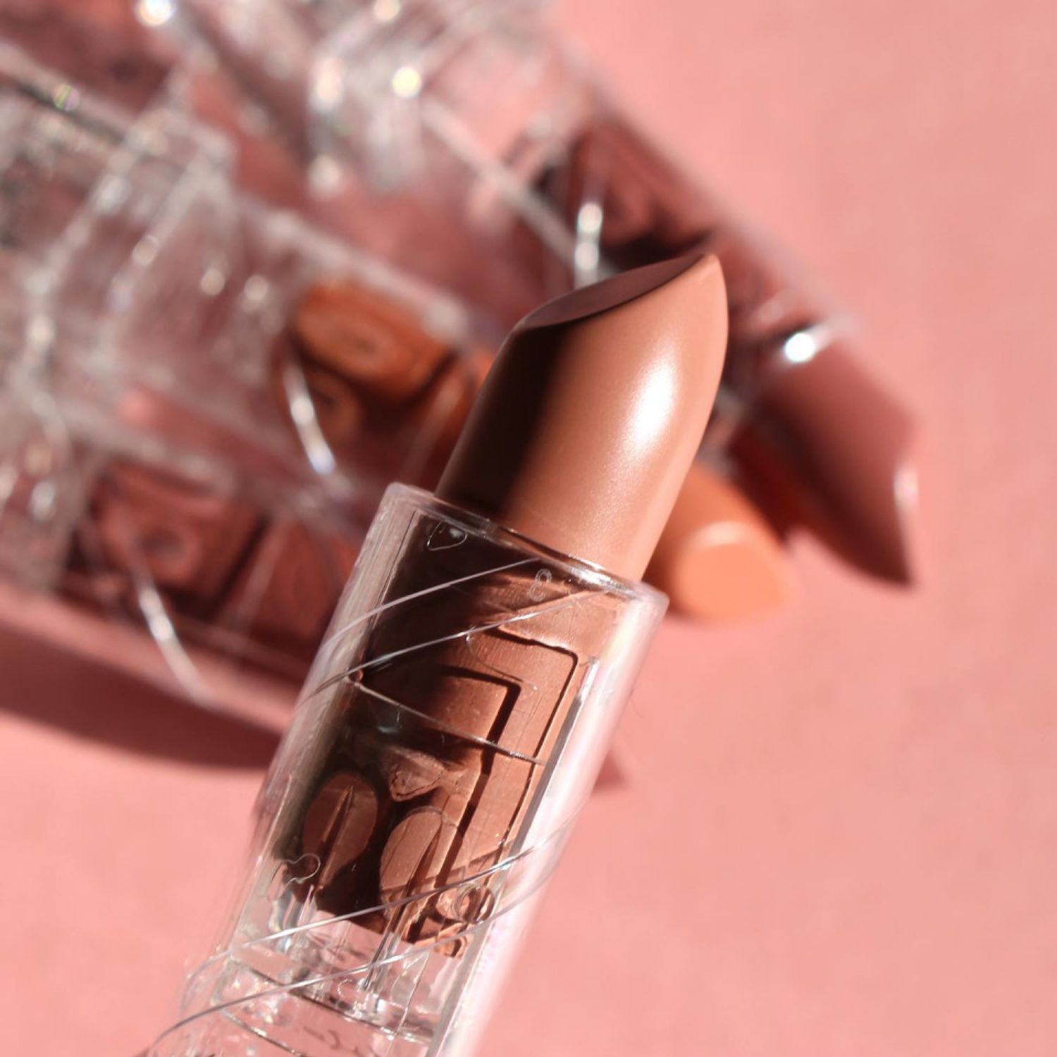 Ruj de buze cu Vitamina E, Technic, Nude Edit, Bare fotografia produsului View 3 L
