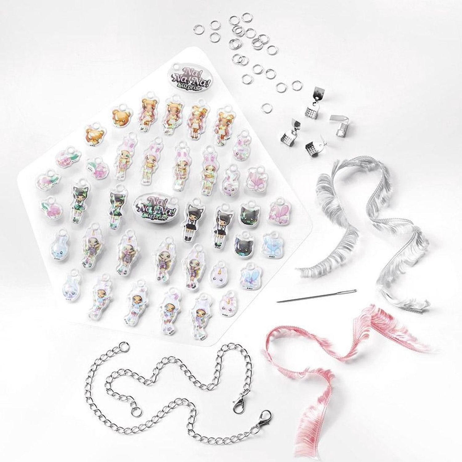 Set creativ DIY Bratari cu pandantive moi Na!Na!Na! Surprise fotografia produsului View 2 L