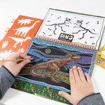 Set creativ de razuit si colorat cu dinozauri fotografia produsului View 3 S