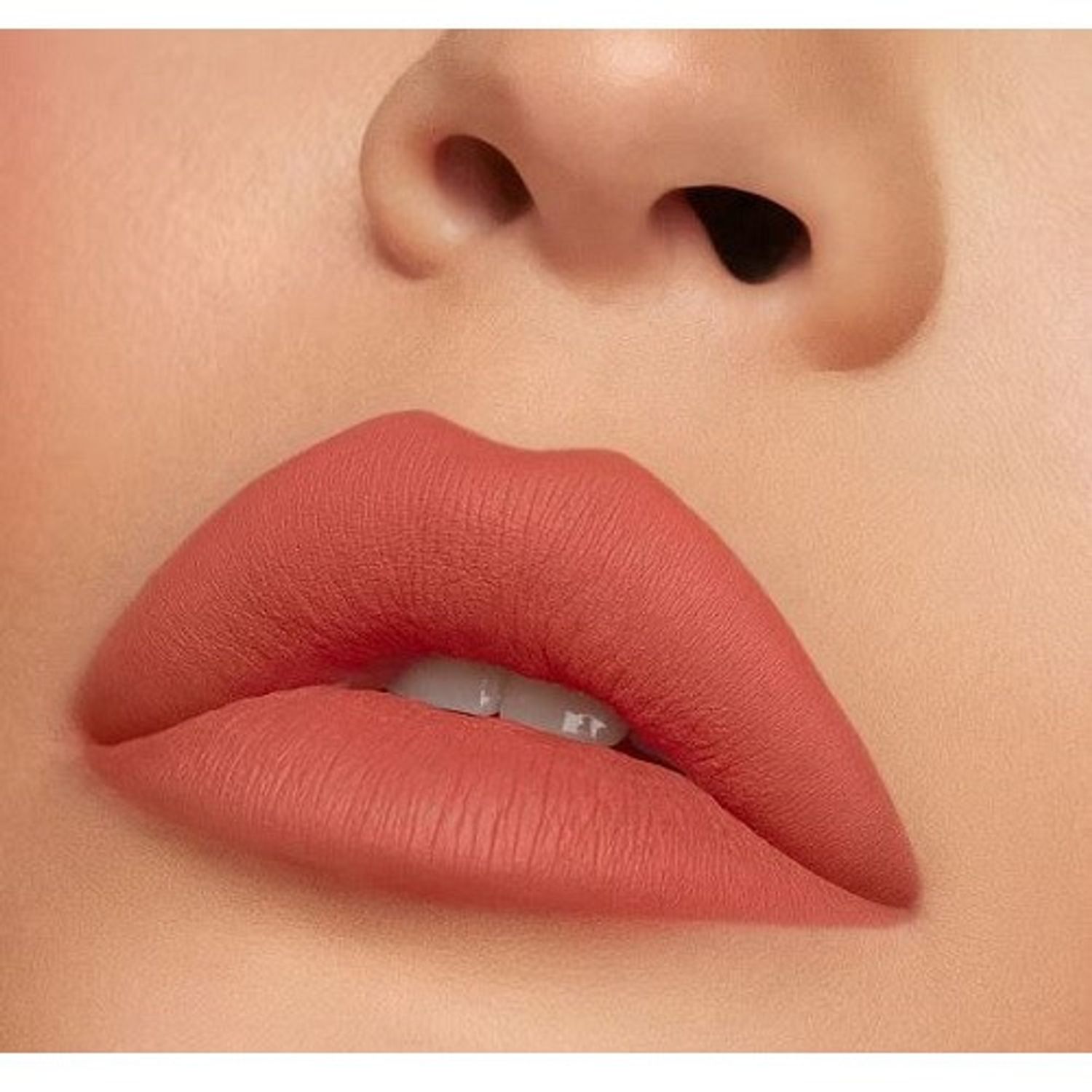 Set ruj de buze si creion, Kylie, Matte Lip Kit, 704 Sweater Weather fotografia produsului View 3 L