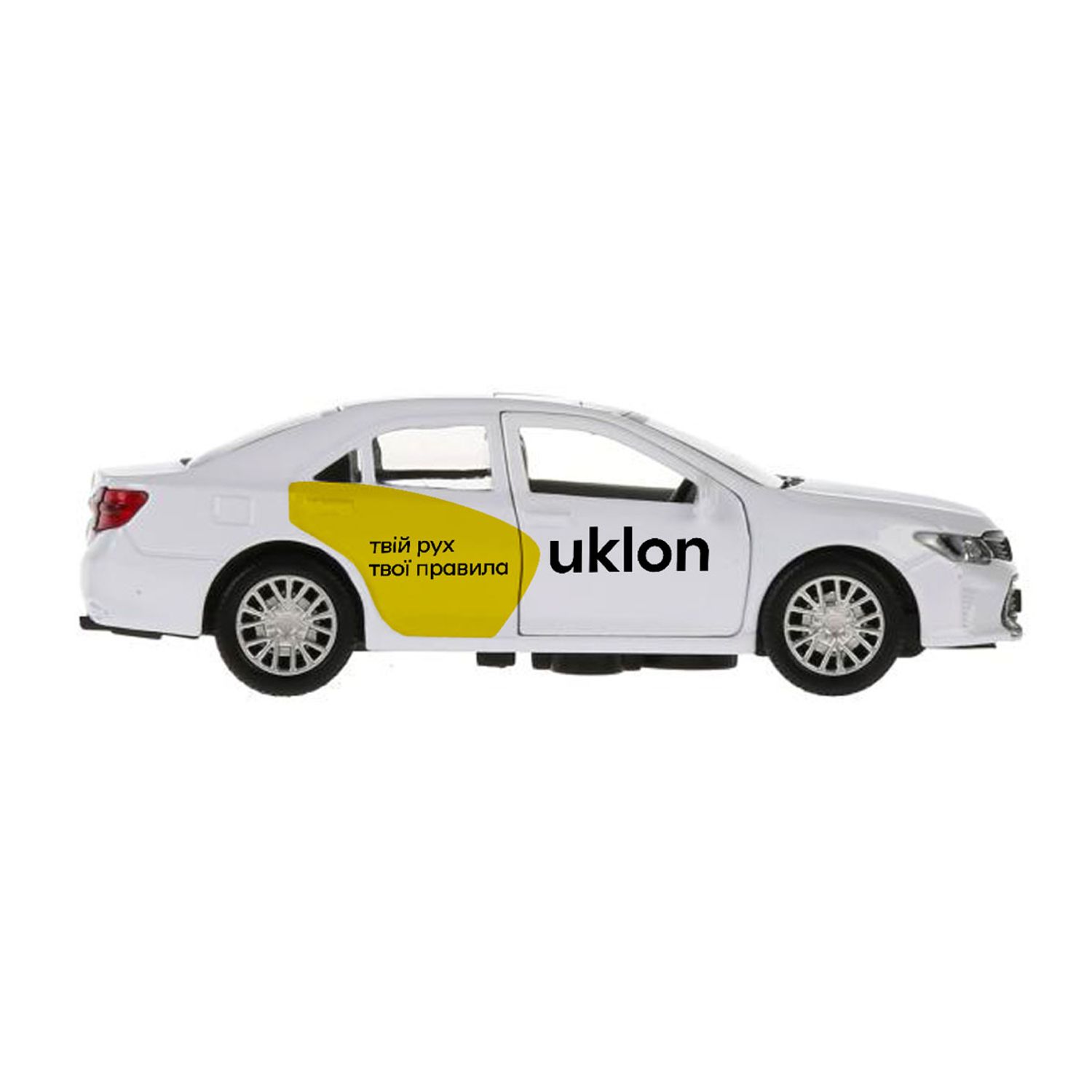 Macheta auto Technopark Toyota Camry Uklon 1:32  fotografia produsului View 3 L