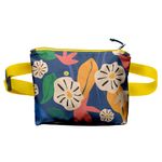 Borseta Handmade Fanny Pack, Pattern cu Flori Hawaiene, Multicolor, 22x19 cm fotografia produsului