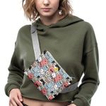 Borseta Handmade Fanny Pack, Pisici la Moda, Multicolor, 22x19 cm fotografia produsului View 2 S