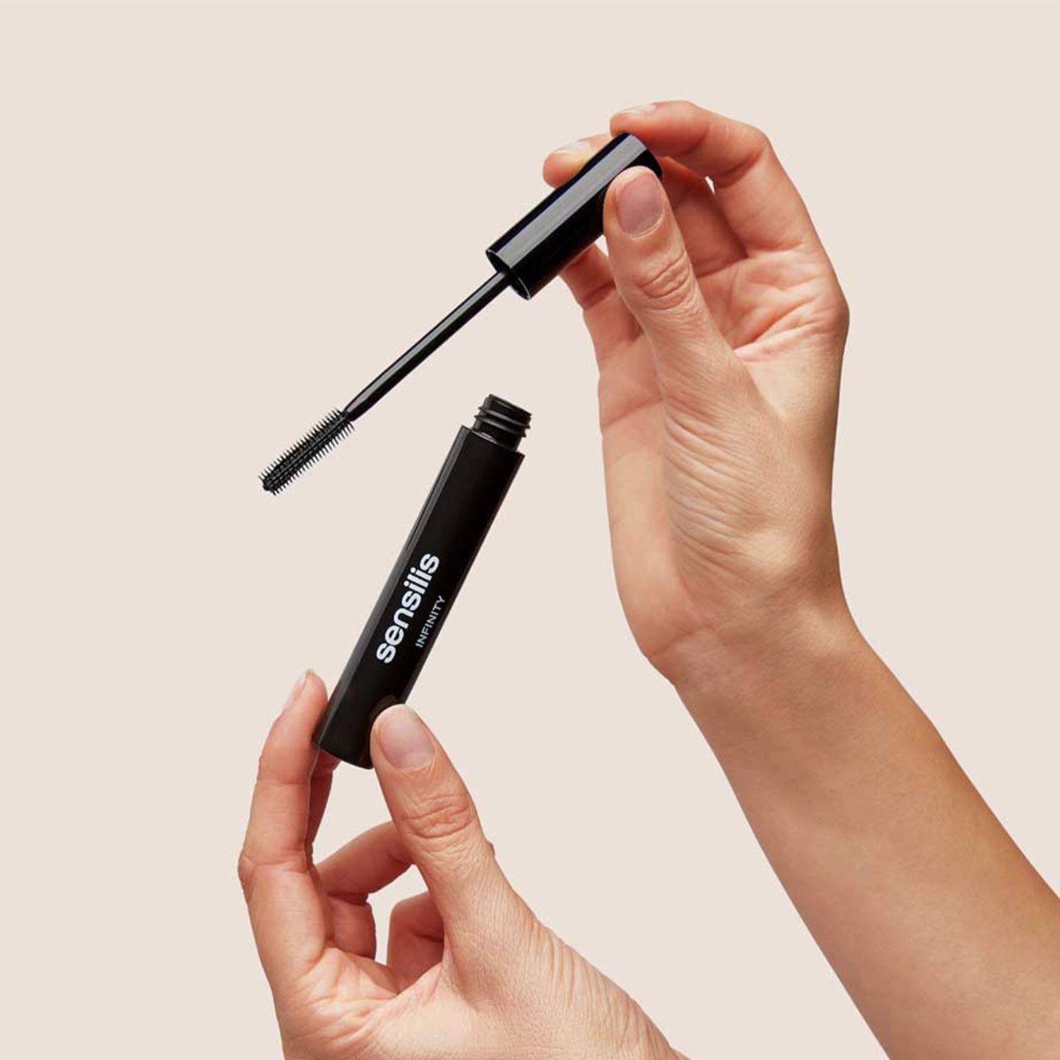 Mascara Sensilis Infinity Extending, pentru alungirea si definirea genelor, 9 ml fotografia produsului View 2 L