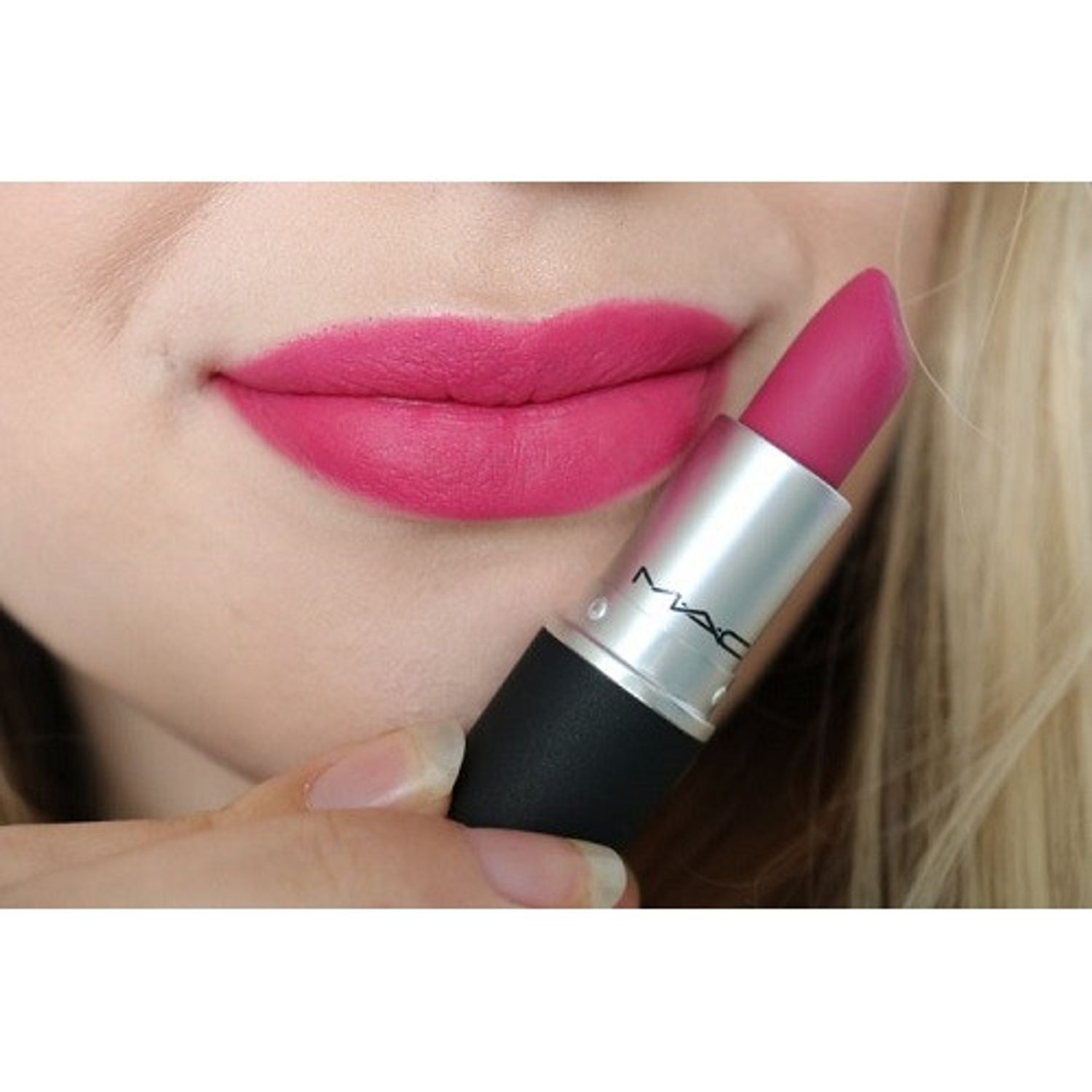Ruj de buze mat hidratant, MAC, Powder Kiss, 920 Velvet Punch, 3 g fotografia produsului View 2 L