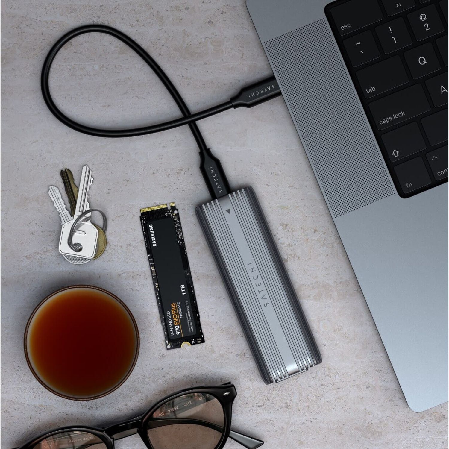 Carcasa, adaptor Satechi pentru SATA SSD si USB-C NVMe fotografia produsului View 8 L
