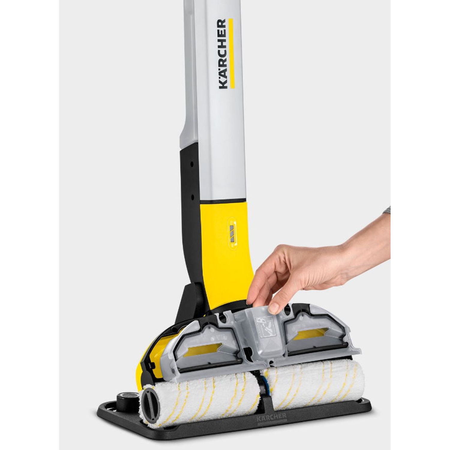 Mop electric Karcher EWM 2 1.056-300.0, 360 ml, Recomandat pentru incaperi de pana la 60 mp (Negru/Galben) fotografia produsului View 3 L