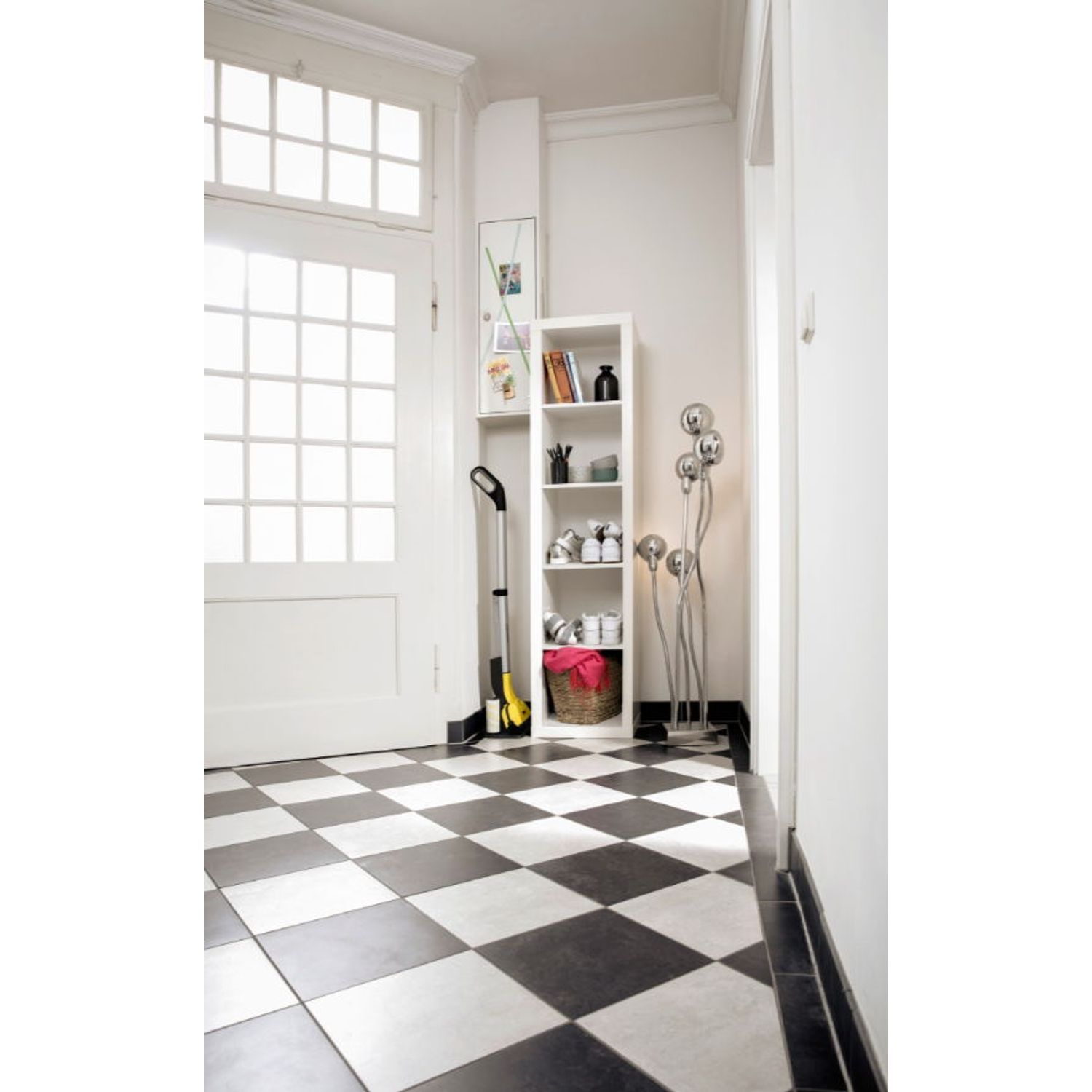 Mop electric Karcher EWM 2 1.056-300.0, 360 ml, Recomandat pentru incaperi de pana la 60 mp (Negru/Galben) fotografia produsului View 5 L
