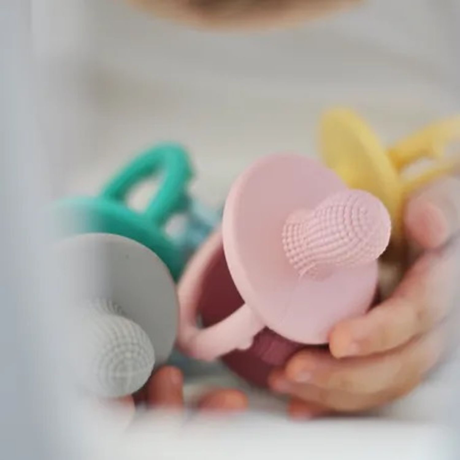 Inel Gingival Minikoioi, 100% Premium Silicone, Gumy - Pinky Pink fotografia produsului View 6 L