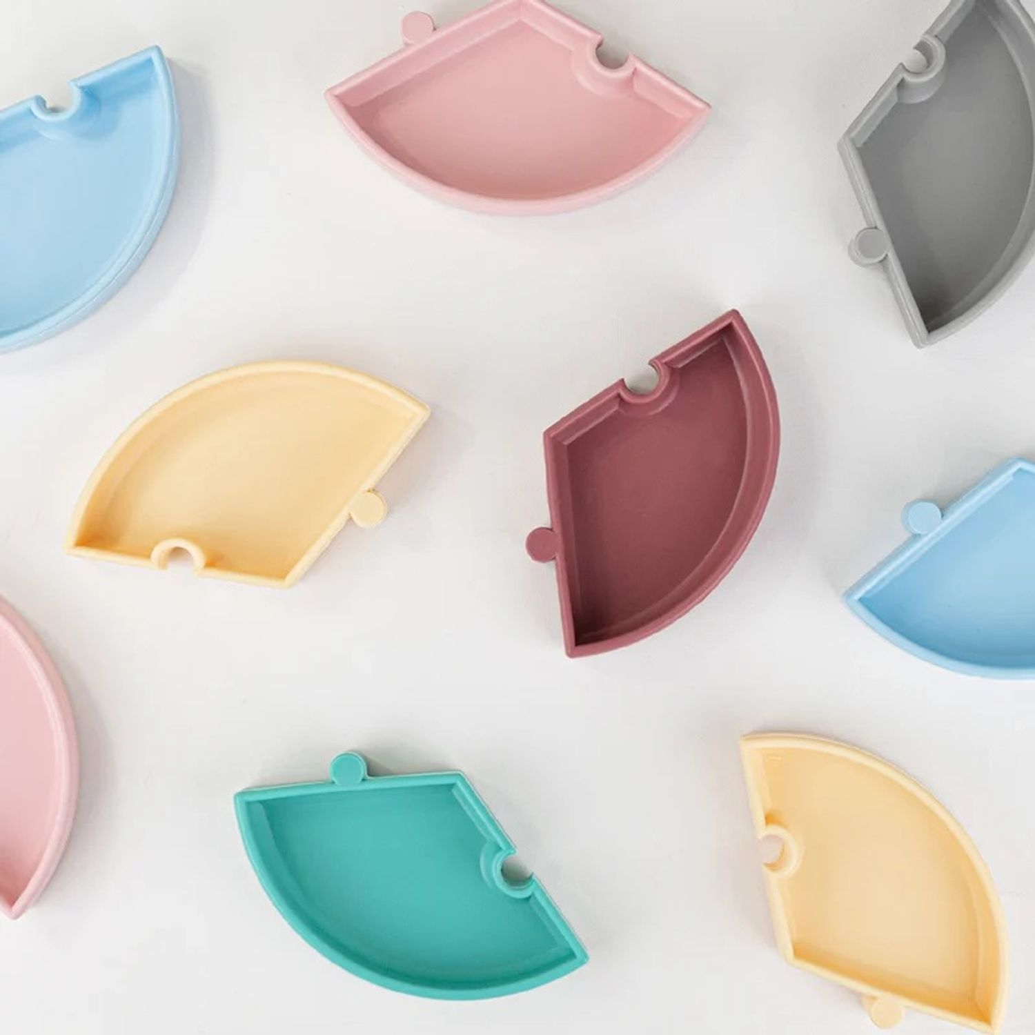 Farfurie Puzzle Minikoioi, 100% Premium Silicone – MEllow Yellow/Powder Grey fotografia produsului View 2 L