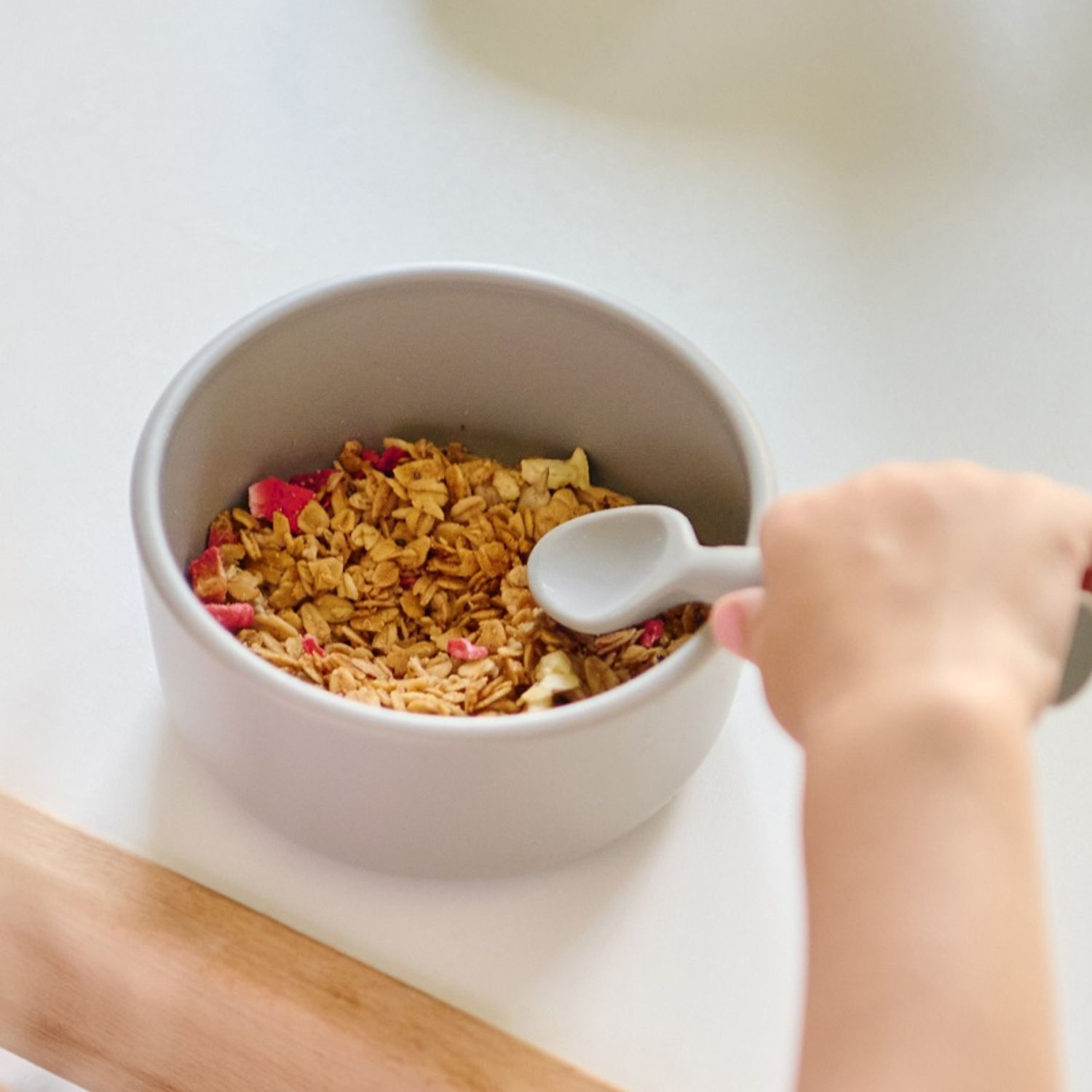 Bol Minikoioi, 100% Premium Silicone – Bubble Beige fotografia produsului View 3 L