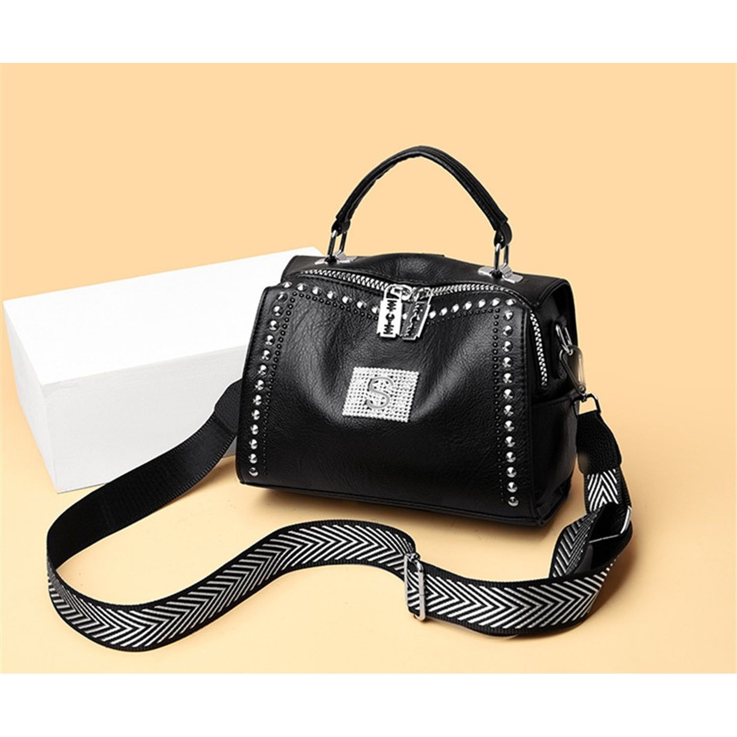 Geanta dama Ailyne GT2211, piele naturala, Negru fotografia produsului View 7 L