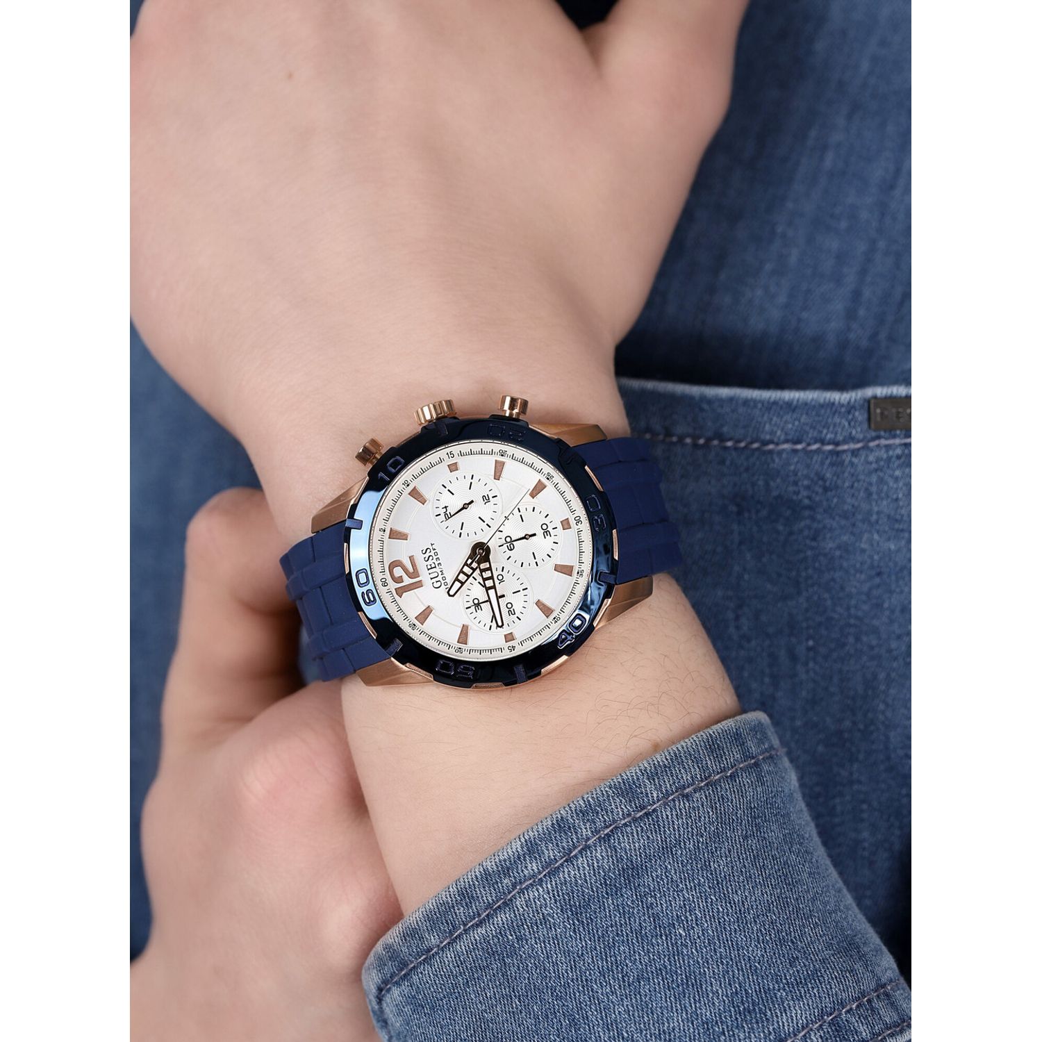 Ceas Barbati, Guess, Caliber W0864G5 fotografia produsului View 2 L
