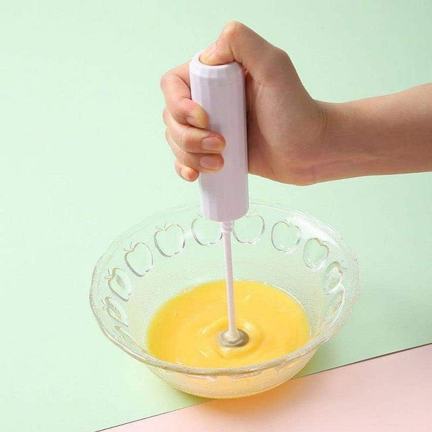 Mixer Spumator de Lapte SIKS, 2 Teluri Interschimbabile, Alimentare  2 x Baterie AA, Alb fotografia produsului View 6 L
