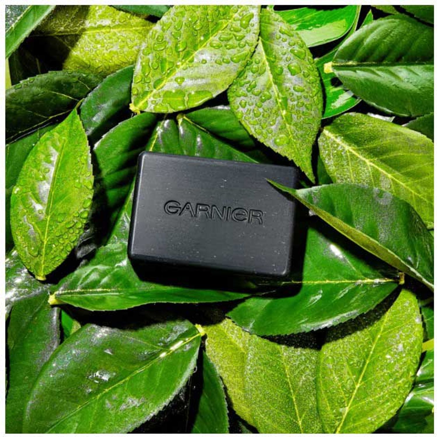 Sapun cu Carbune Activ si Acid Salicilic 96% Natural pentru piele problematica Garnier Pure Active, 100 g fotografia produsului View 4 L