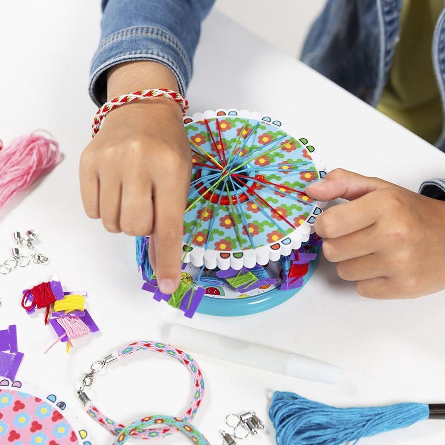 Set creativ, atelier de tesut bratari fotografia produsului View 3 L