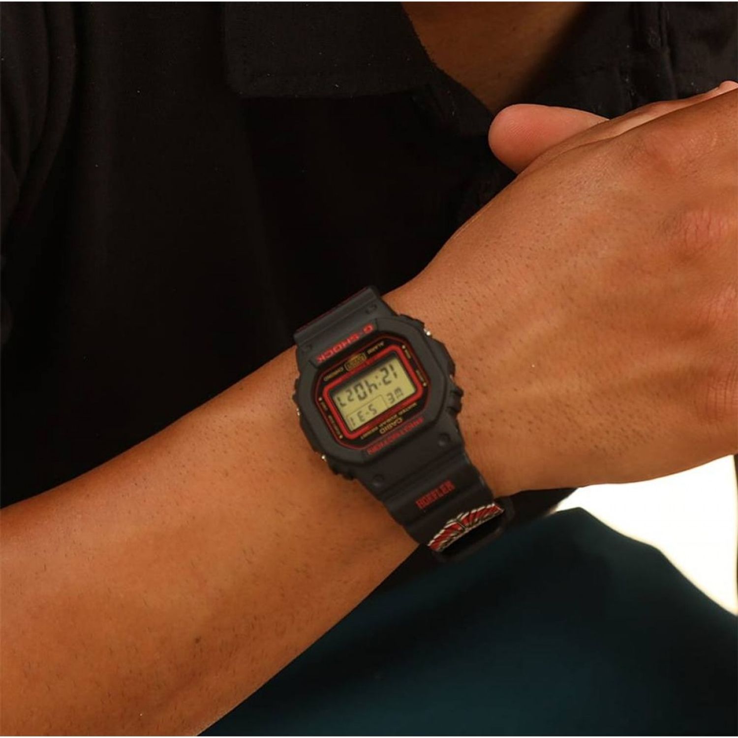 Ceas Barbati, Casio G-Shock, The Origin DW-5600KH-1ER fotografia produsului View 2 L